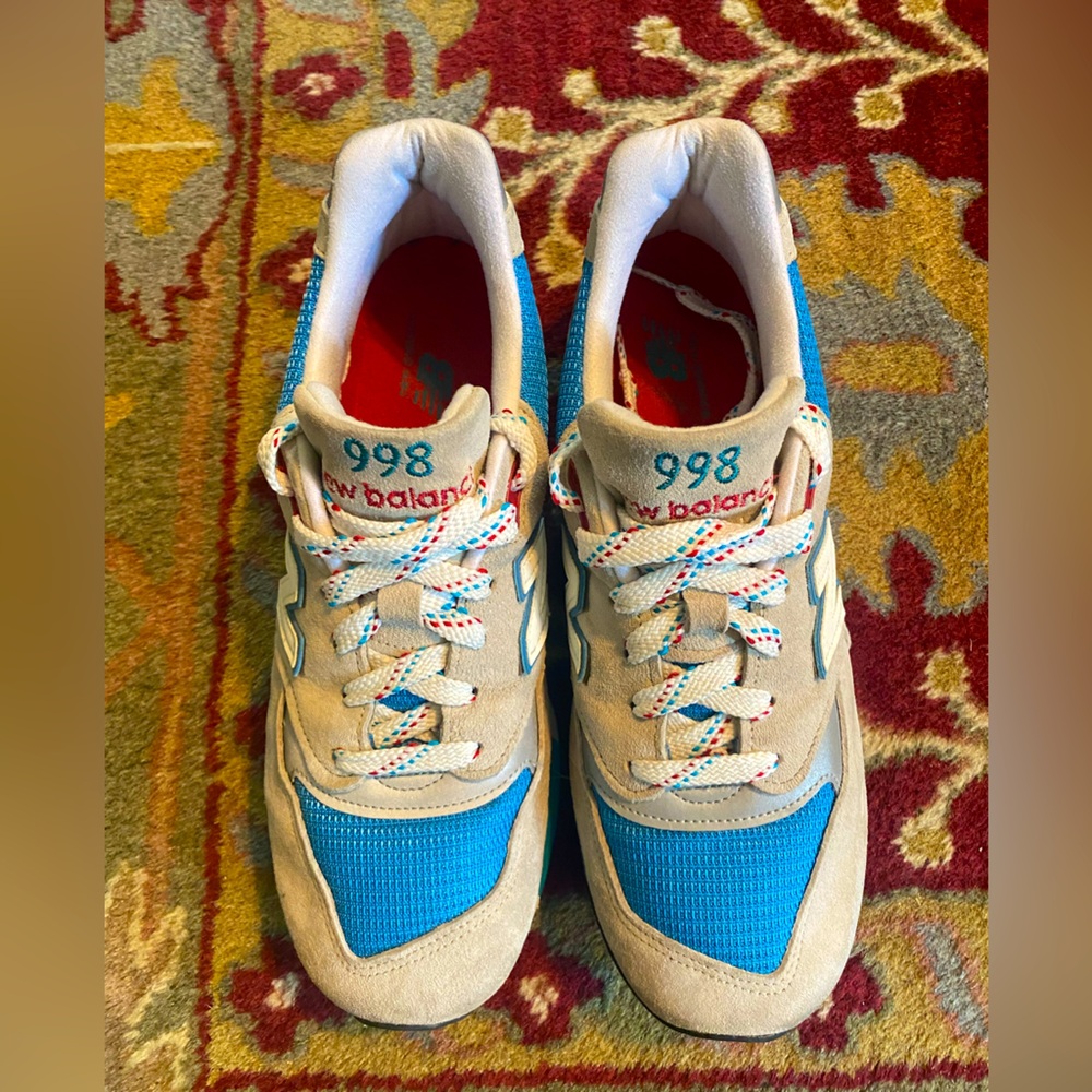 Men’s New Balance (Size 8.5)